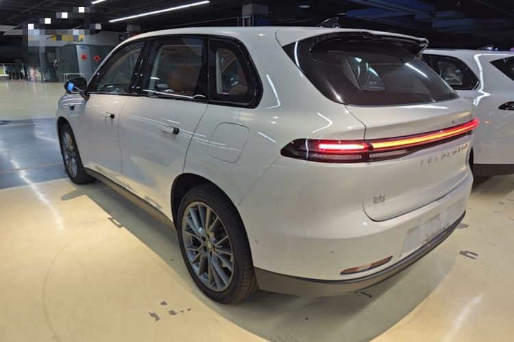 Leapmotor C10 2026 — фото 4