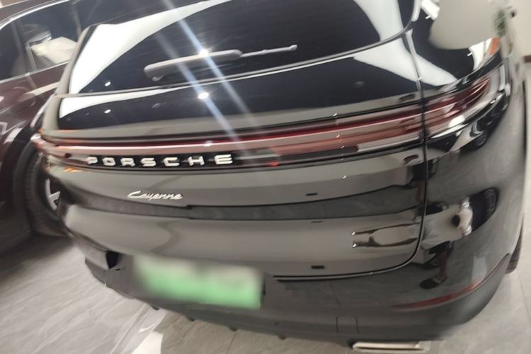 Porsche Cayenne 2025 — 5