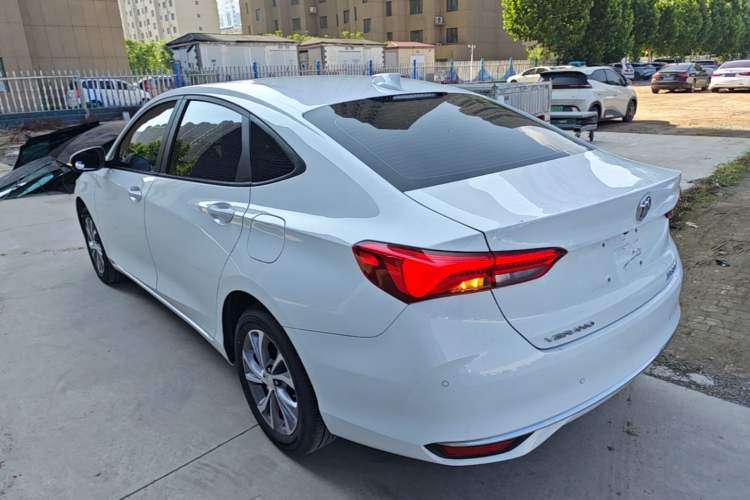 Buick Verano 2023 — 4