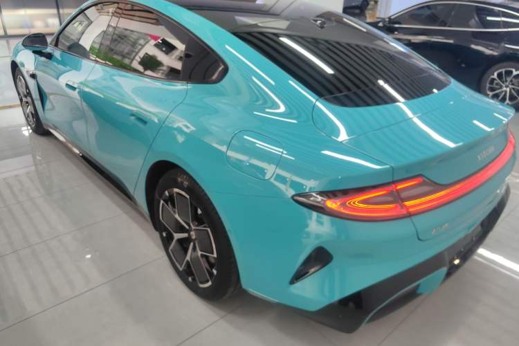 Xiaomi SU7 2024 — 4