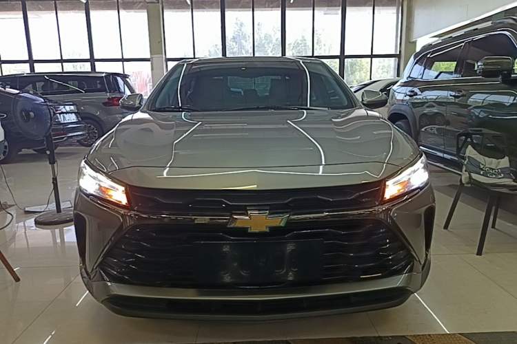 Chevrolet Monza 2024 — 2