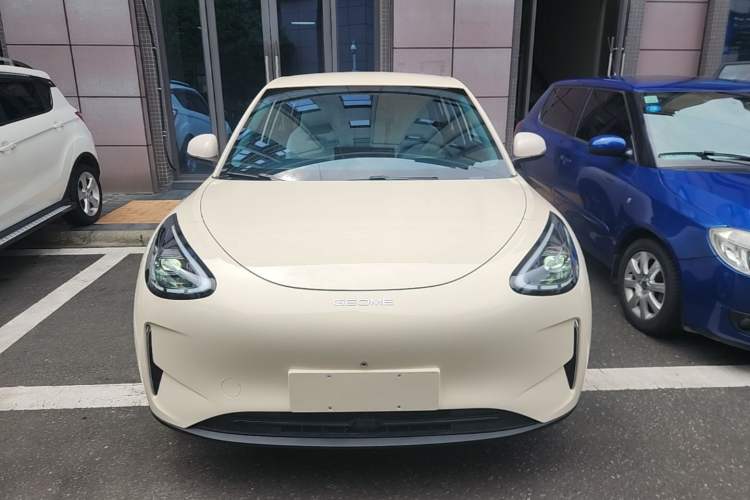 Geely Galaxy Geome 2025 — 2