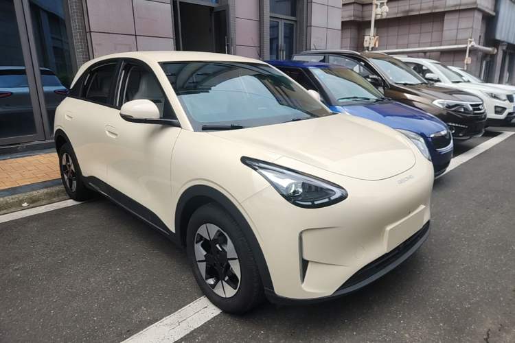 Geely Galaxy Geome 2025 — 3