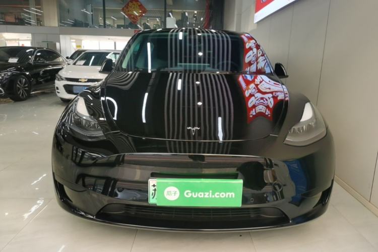 Tesla Model Y 2022 — 2