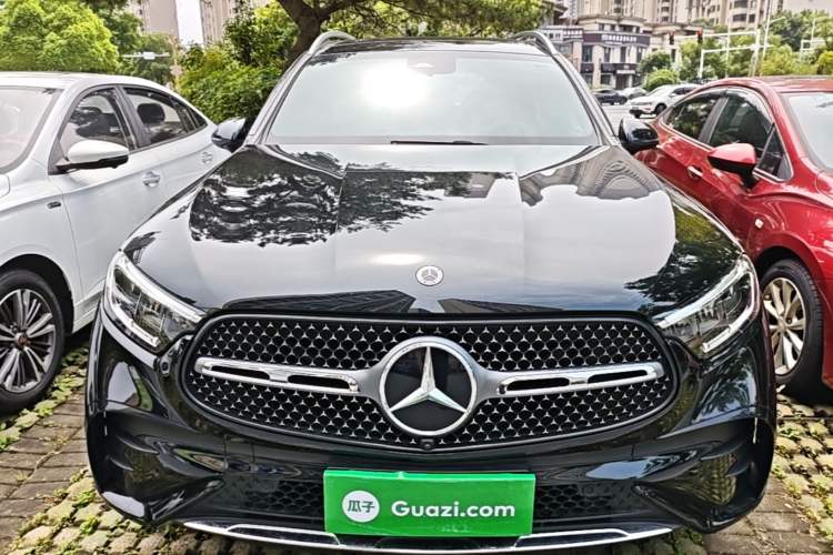Mercedes-Benz GLC 300 L 2025 — фото 2