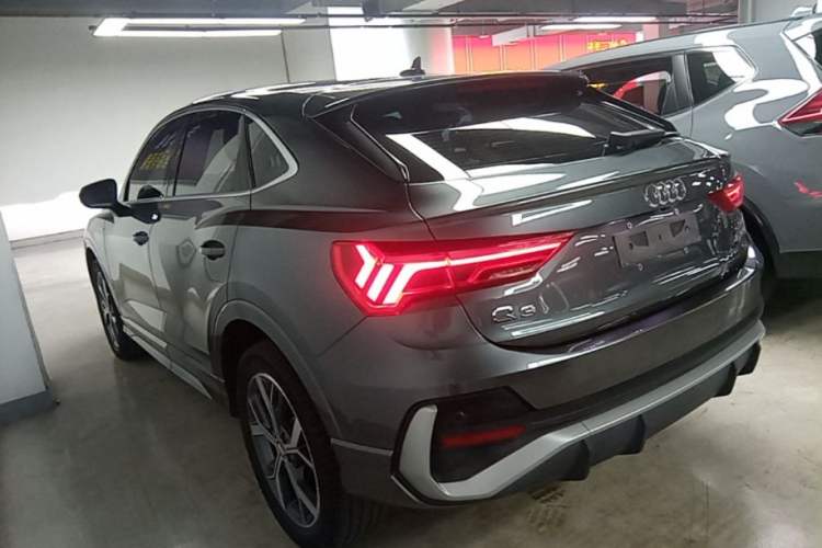 Audi Q3 2020 — фото 4