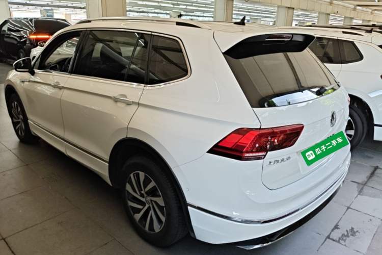Volkswagen Tiguan L 2020 — фото 4