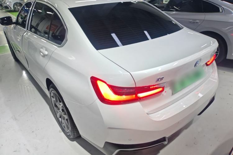 BMW i3 2026 — 4
