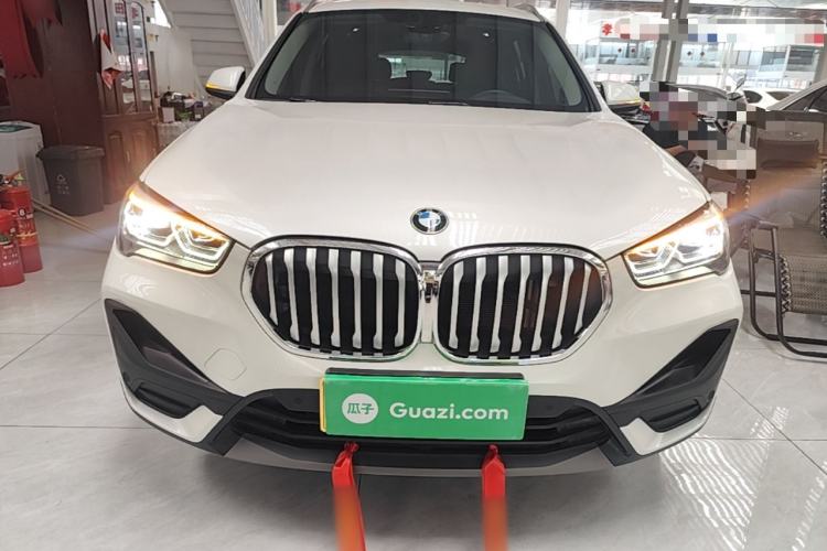 BMW X1 2022 — фото 2