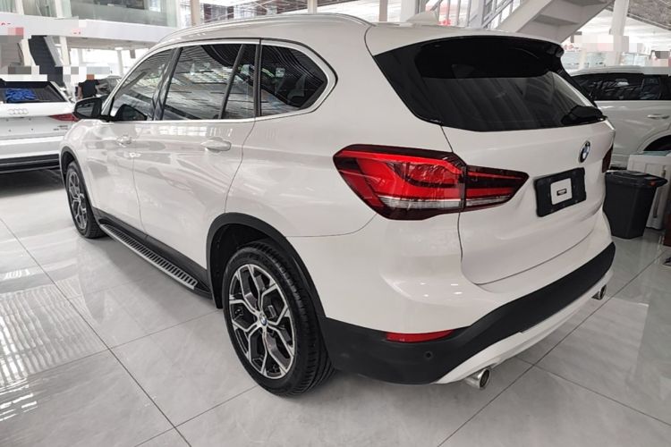 BMW X1 2022 — фото 4