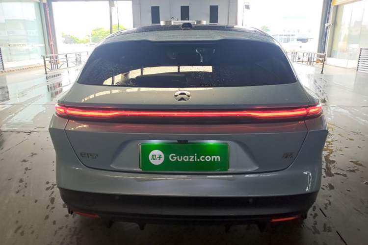 NIO ET5T 2024 — 5