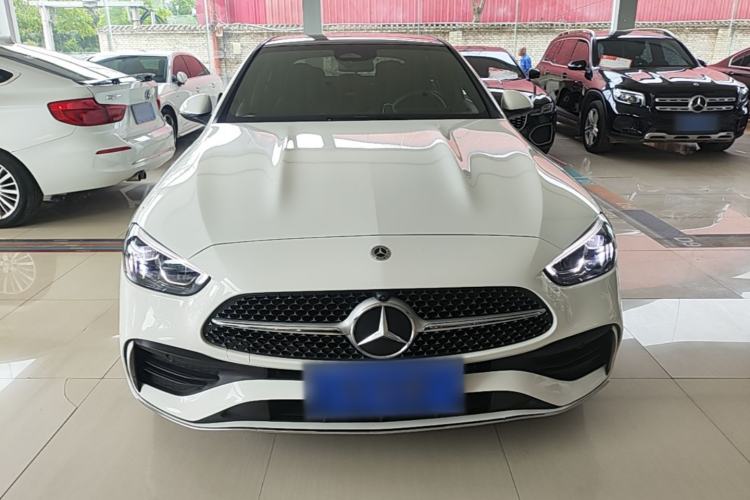 Mercedes-Benz C 260 L 2024 — 2