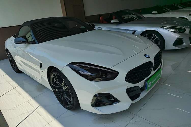BMW Z4 2023 — 3