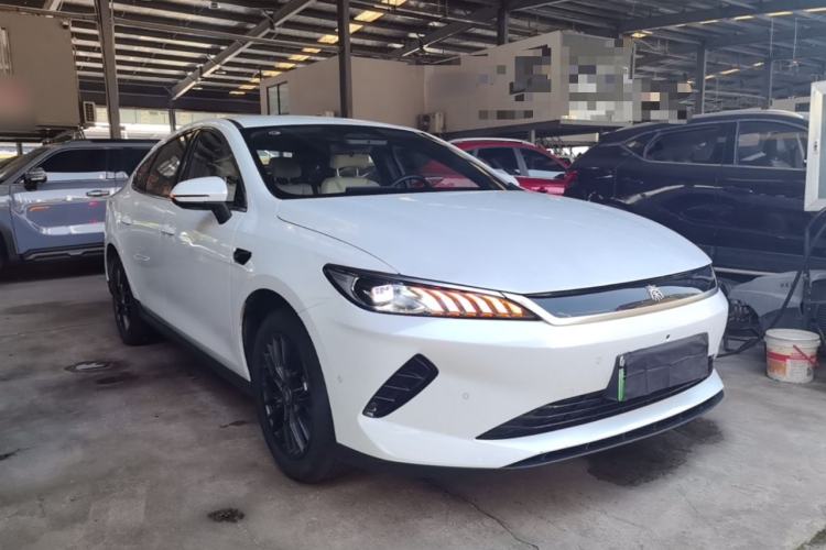 BYD Qin PLUS 2025 — фото 3