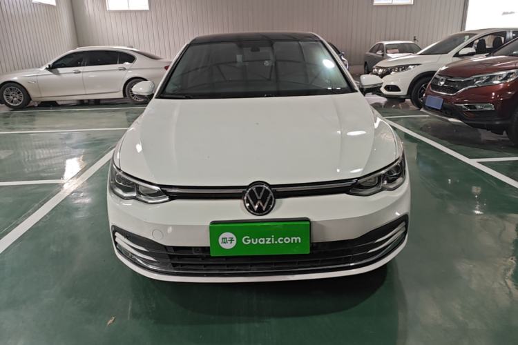 Volkswagen Golf 2021 — 2