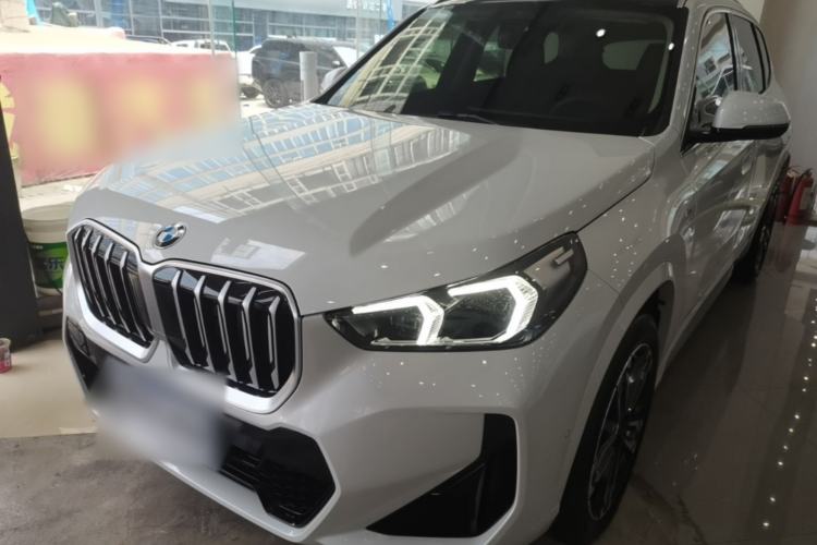 BMW X1 2024 — фото 1