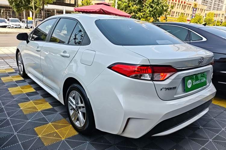 Toyota Corolla 2021 — фото 4