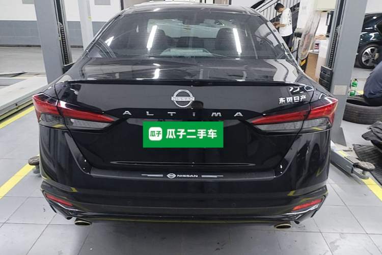 Nissan Altima 2022 — 5