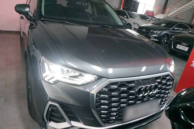 Audi Q3 2020 — 2