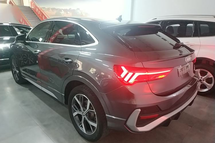 Audi Q3 2020 — 4