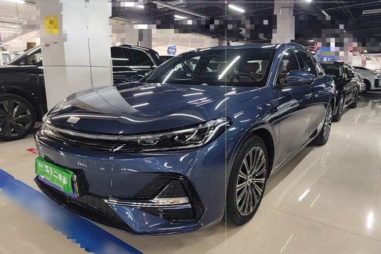 Geely Galaxy A7 2025 — фото 1