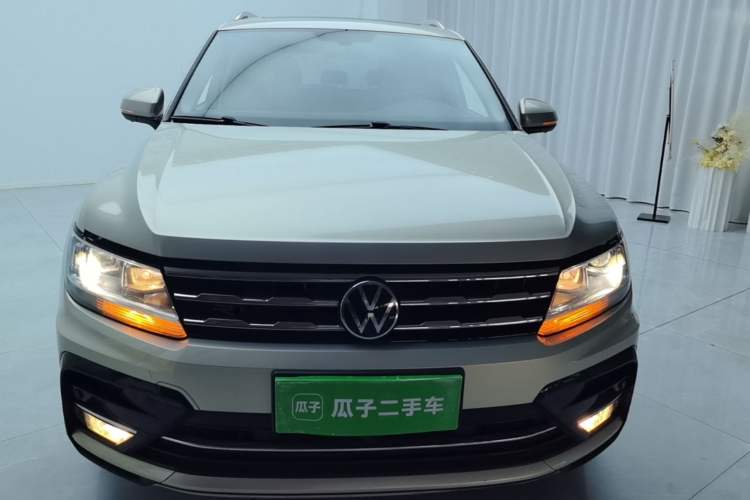 Volkswagen Tiguan L 2021 — фото 2