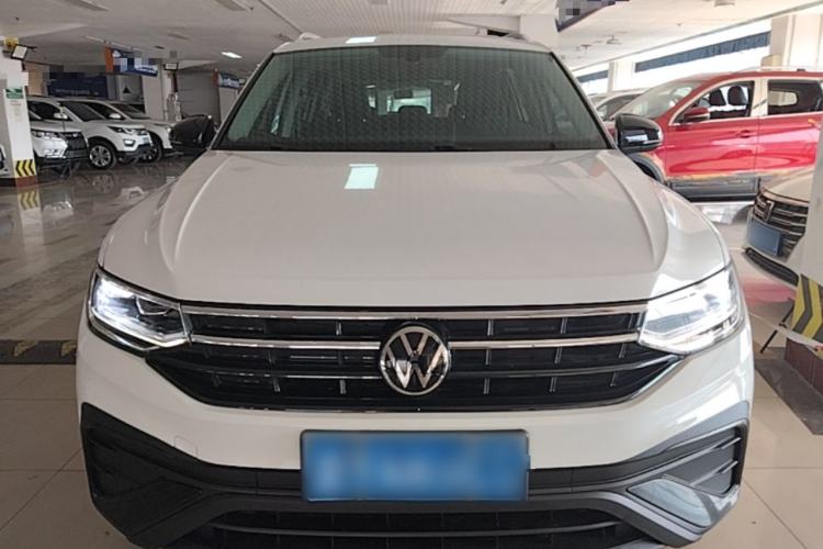Volkswagen Tiguan L 2024 — фото 2