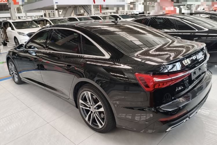 Audi A6L 2021 — 4