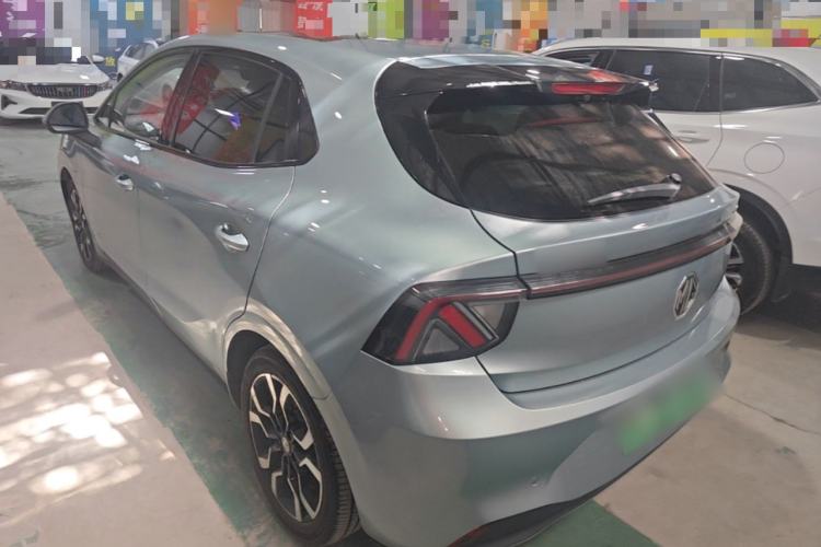 MG MG4 EV 2026 — 4