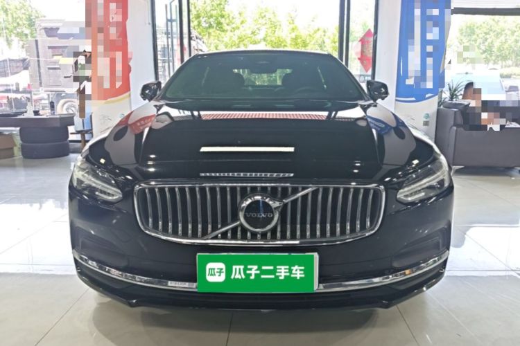 Volvo S90 2024 — 2