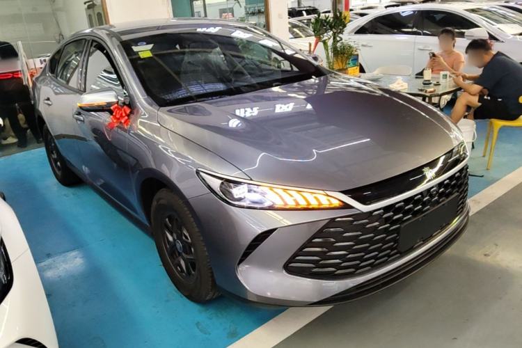 BYD Qin Plus 2025 — фото 3
