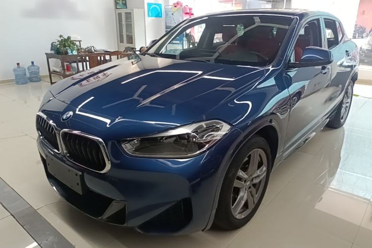 BMW X2 2021 — фото 1