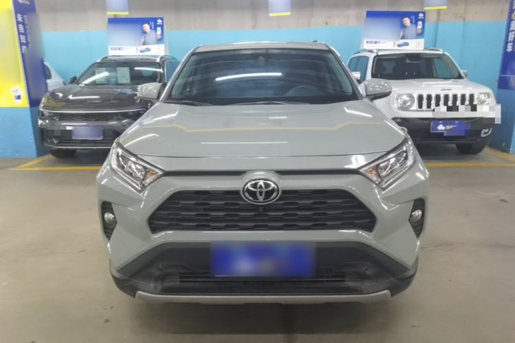 Toyota RAV4 2020 — 2