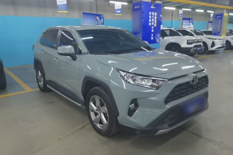 Toyota RAV4 2020 — 3