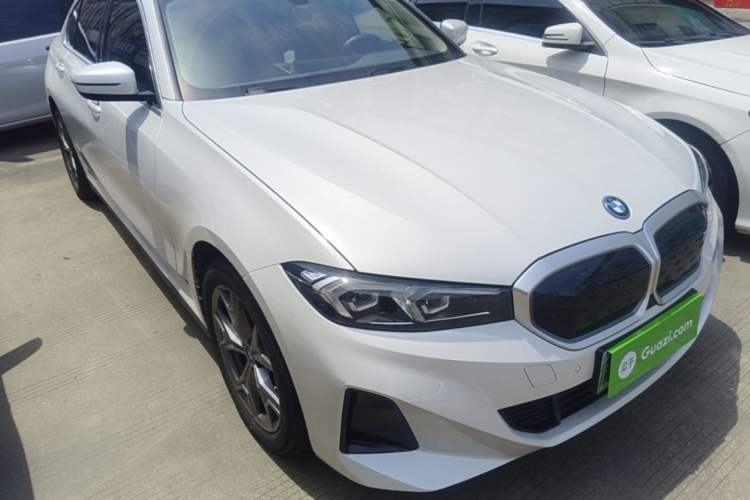 BMW i3 2022 — 3