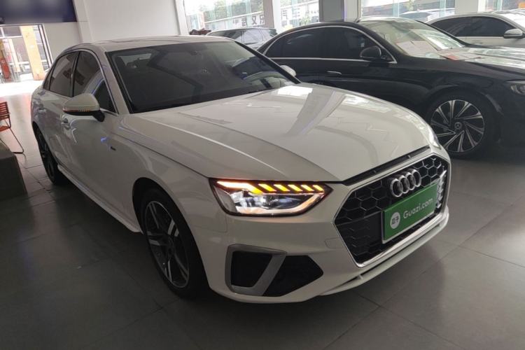 Audi A4 2023 — 3