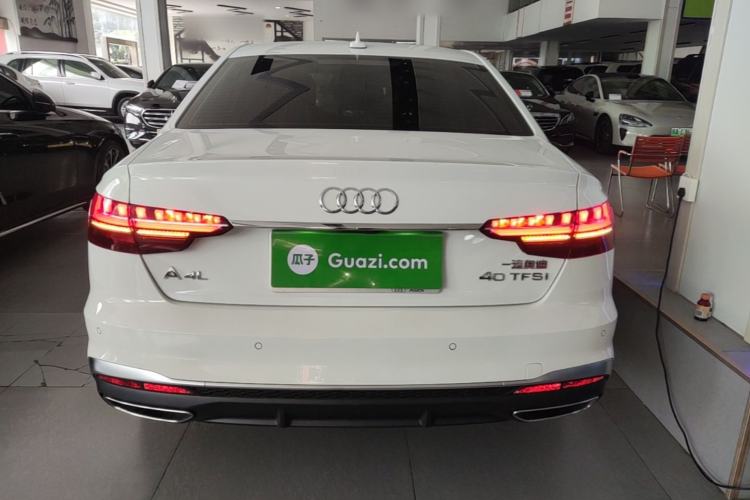 Audi A4 2023 — 5