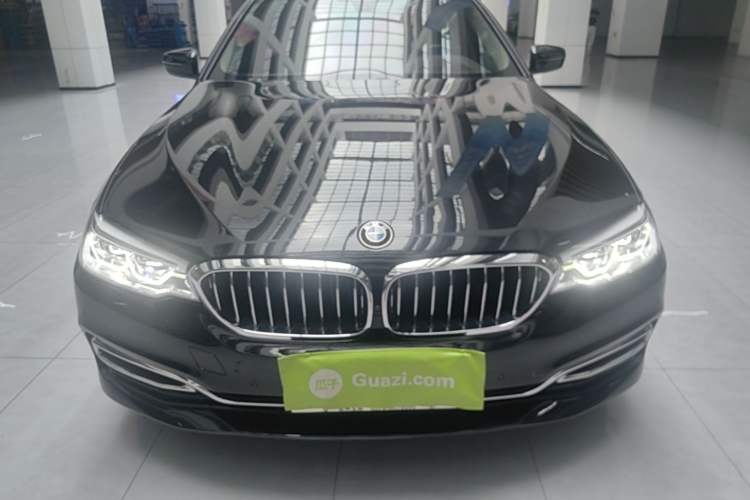 BMW 530Li 2020 — 2
