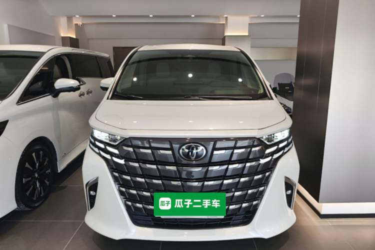 Toyota Alphard 2024 — фото 2