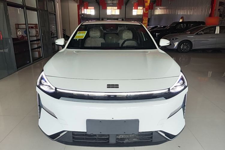 Geely Galaxy L6 2025 — 2