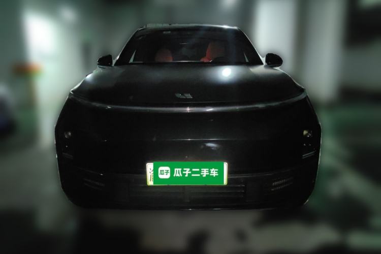 Li Auto L8 2023 — 2