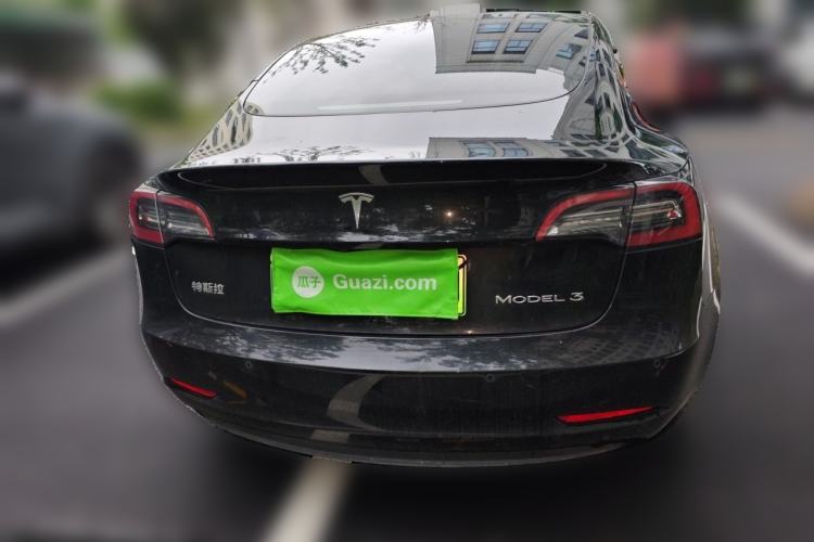 Tesla Model 3 2021 — 3