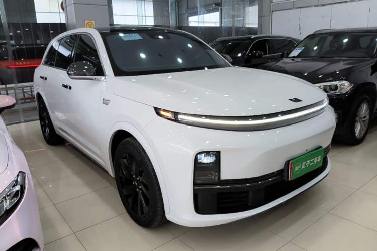 Li Auto L7 2023 — 3