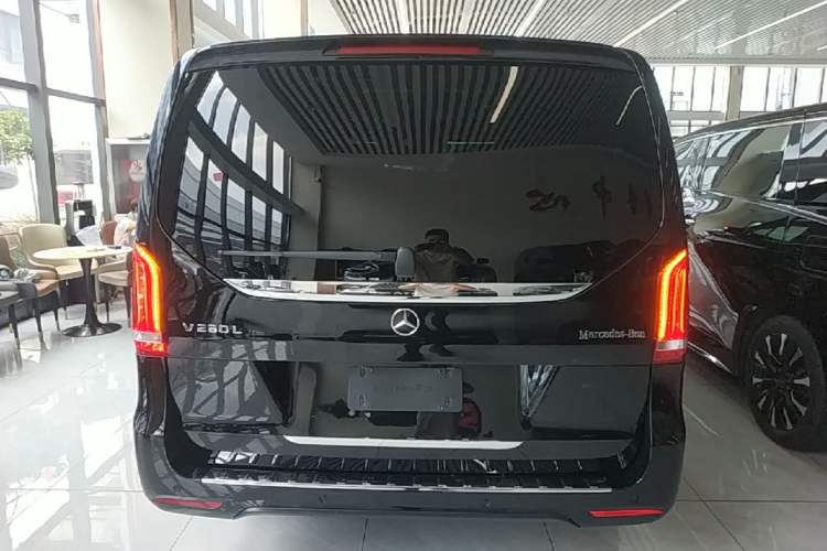Mercedes-Benz V 260 L 2020 — 5