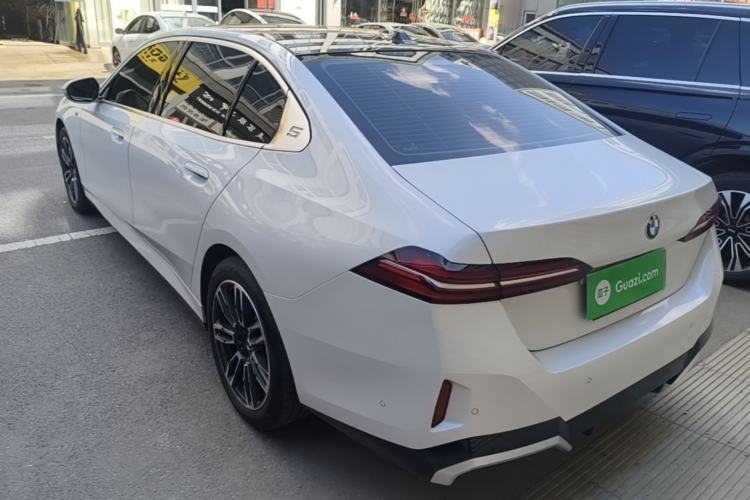 BMW 525Li 2024 — 4