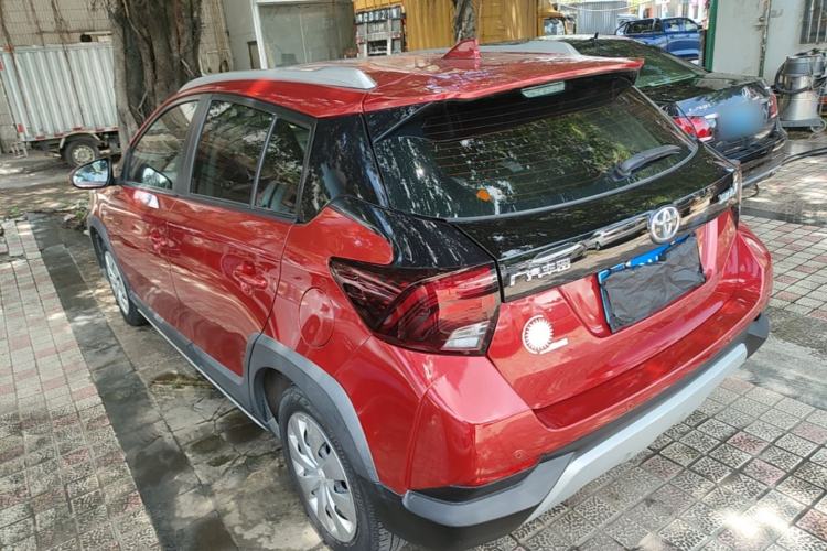 Toyota Yaris 2022 — 4