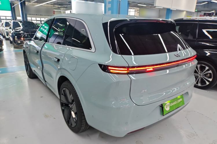 Li Auto L6 2025 — 4