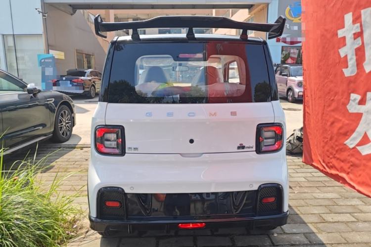 Geely Galaxy Panda 2025 — 5