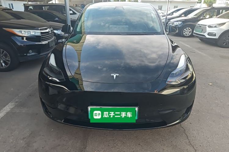 Tesla Model Y 2022 — 2