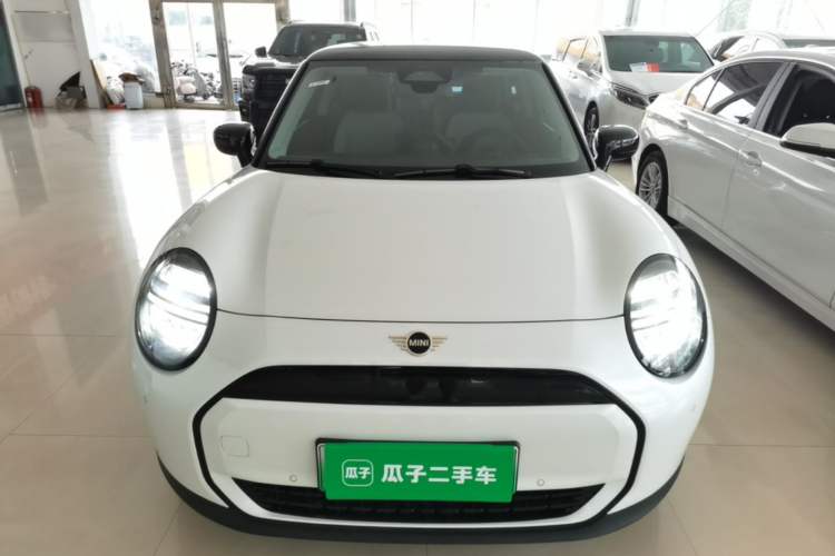 MINI Cooper 2025 — 2